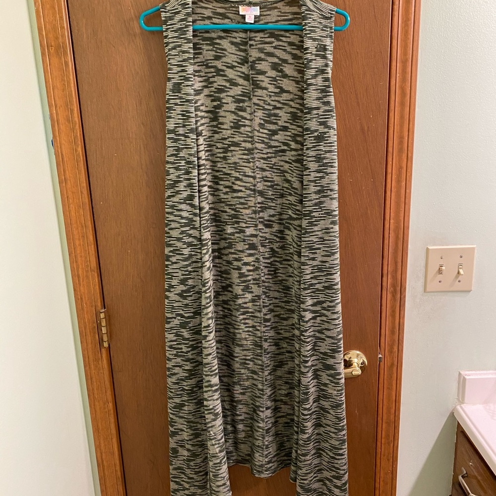 EUC LuLaRoe Joy vest
